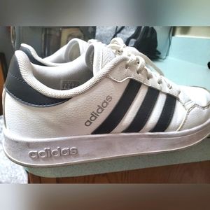 ADDIDAS Sneakers